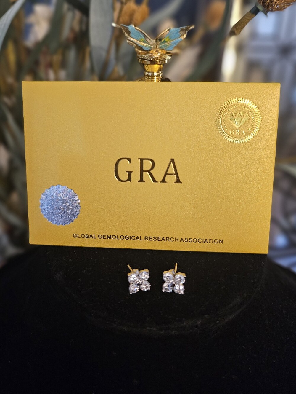 Moissanite Clover Earring with GRA - Picture 3 of 8